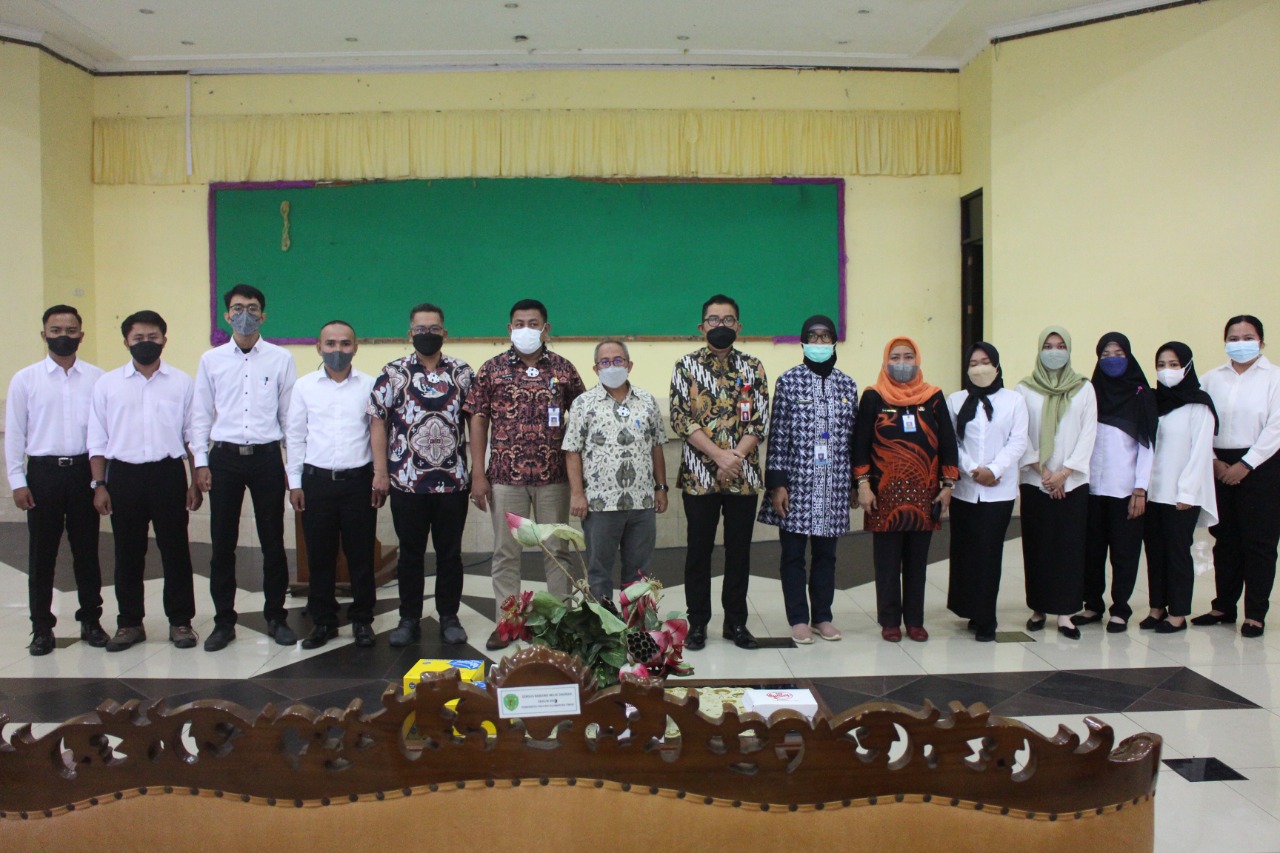 https://dishutkaltim.com/admin/images/gambar_berita/1641527207_WhatsApp Image 2022-01-07 at 11.19.39 AM.jpeg
